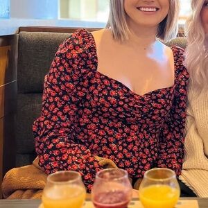 Medium Mi Ami Floral Black and Red Women's Crop Top